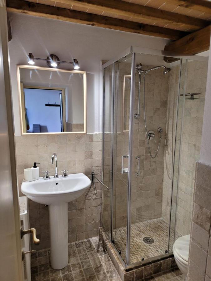 La Apartments: Convenient Sardinia & Corsica Base * Livorno