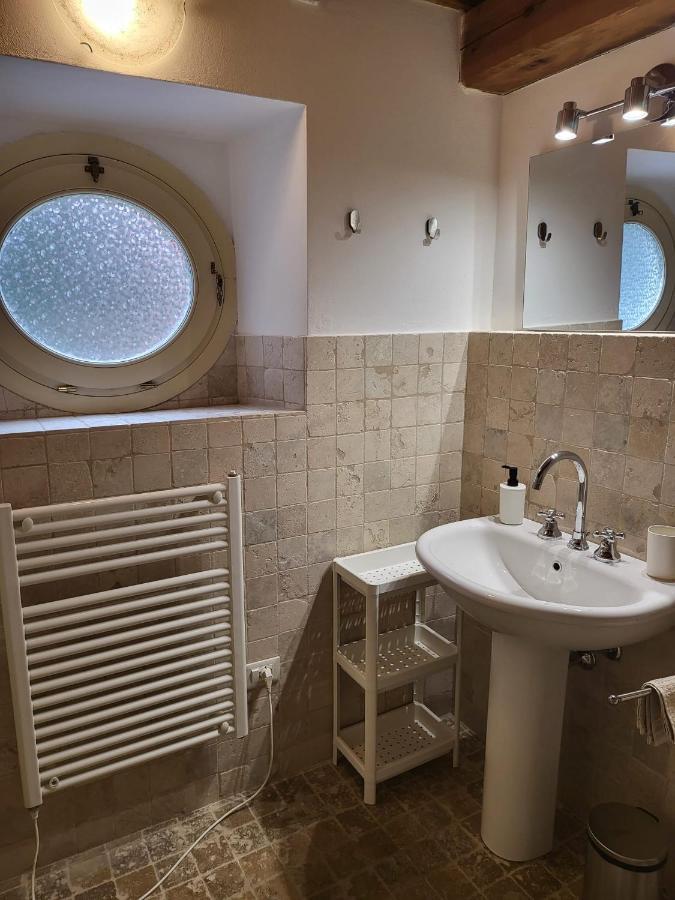 La - Convenient For Sardinia And Corsica - 4-5 Beds -private Parking Included With *