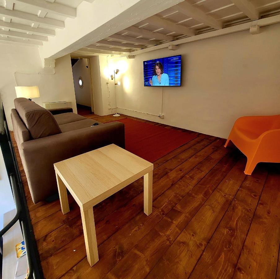 La - Convenient For Sardinia And Corsica - 4-5 Beds -private Parking Included With * Livorno